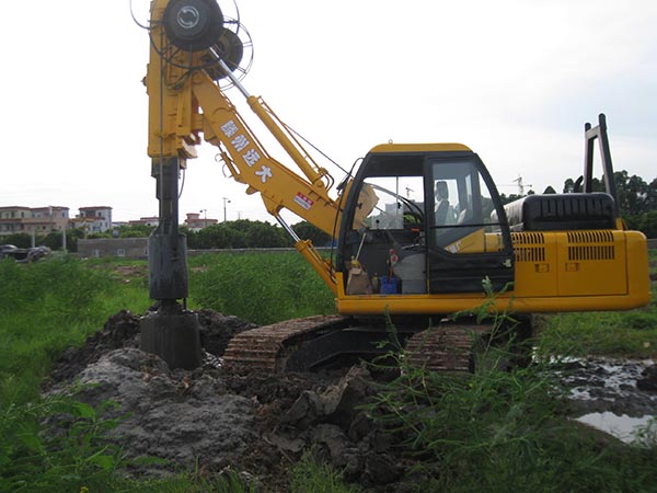 好色先生TVAPP下载建筑机械厂履带式好色视频在线观看施工中